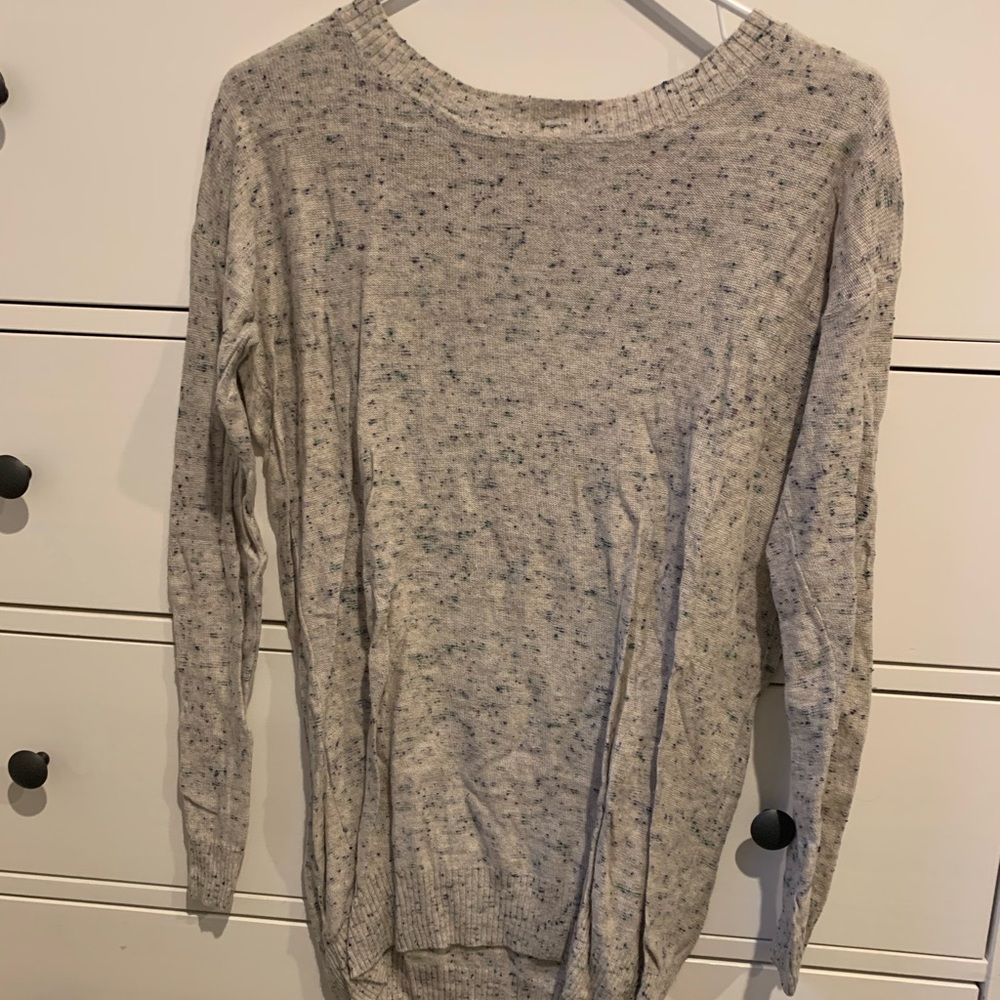 Rubbish sweater size small